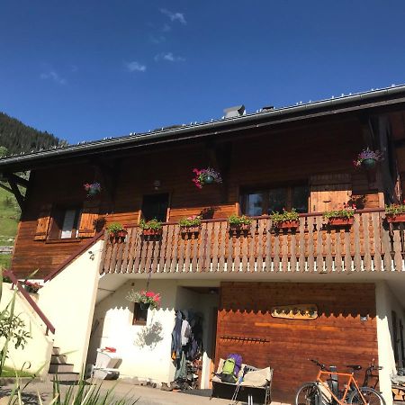 Chalet Peloton Bed & Breakfast La Chapelle-d'Abondance Exterior photo